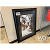 Image 2 : 3 WOLVES FRAMED PRINT