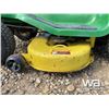 Image 16 : JOHN DEERE LT133 LAWN TRACTOR