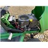 Image 21 : JOHN DEERE LT133 LAWN TRACTOR