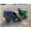 Image 3 : JOHN DEERE LT133 LAWN TRACTOR