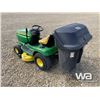 Image 4 : JOHN DEERE LT133 LAWN TRACTOR