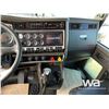 Image 8 : 2018 KENWORTH T800 TRI-DRIVE CAB & CHASSIS