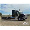 Image 2 : 2017 KENWORTH T800 TRI-DRIVE CAB & CHASSIS