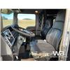 Image 6 : 2017 KENWORTH T800 TRI-DRIVE CAB & CHASSIS