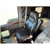 Image 7 : 2017 KENWORTH T800 TRI-DRIVE CAB & CHASSIS