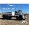 Image 2 : 1993 FORD LNT8000F T/A DUMP TRUCK