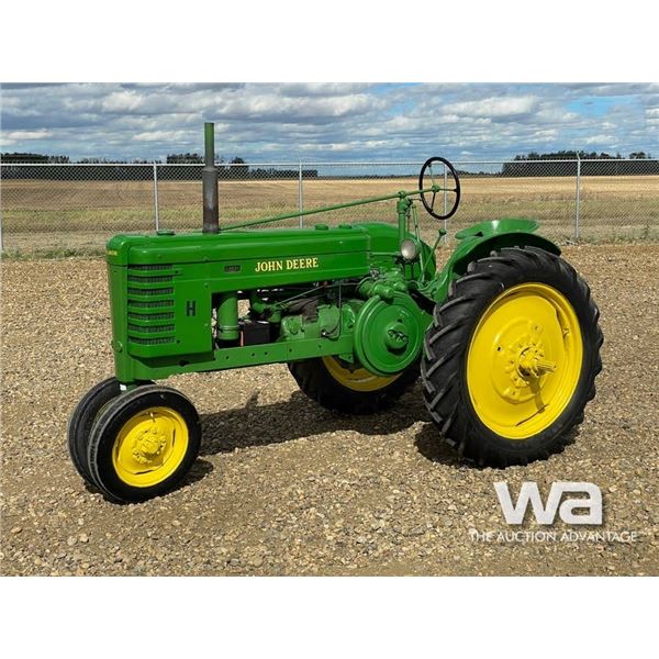 JOHN DEERE H 2WD ANTIQUE TRACTOR