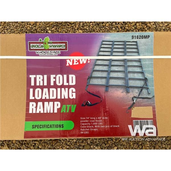 (UNUSED) TRI FOLD LOADING RAMP