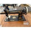 Image 3 : SINGER TREADLE SEWING MACHINE