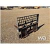 Image 4 : SKID STEER PALLET FORKS