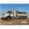 Image 1 : 2010 KENWORTH T800 TRI DRIVE SLEEPER DUMP TRUCK