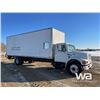 Image 2 : 1998 IHC 4700 S/A 26 FT. VAN TRUCK