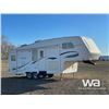 Image 2 : 2002 FRONTIER DISCOVERY TRAVEL TRAILER
