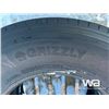 Image 4 : (2) GRIZZLY 11R24.5 TRUCK TIRES