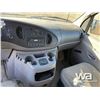 Image 8 : 2001 FORD E350 CARGO VAN
