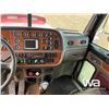 Image 8 : 2010 PETERBILT 388 T/A SLEEPER TRUCK TRACTOR