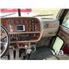 Image 8 : 2009 PETERBILT 388 T/A SLEEPER TRUCK TRACTOR