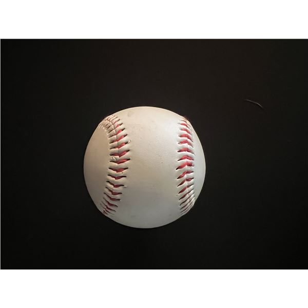 Kobe Bryant signed baseball
