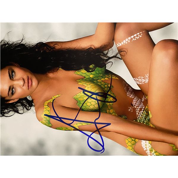 Gossip Girl Jessica Szohr signed photo