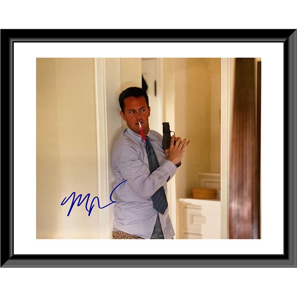 The Whole Ten Yards Matthew Perry signed movie photo. 8X10 Inches