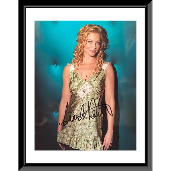 Amanda Detmer Signed Photo. 8X10 Inches