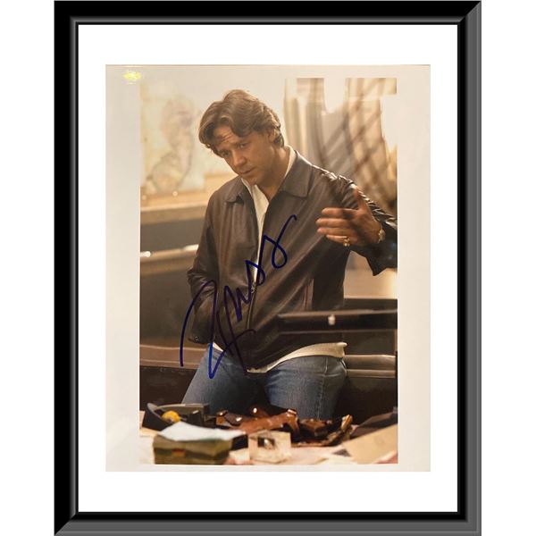 American Gangster Signed Movie Photo Autographed by Russell Crowe. 8x10 inches