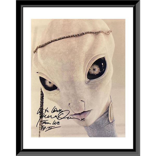 Star Wars: Episode II  signed movie photo autographed by Rena Owen. 8X10 Inches