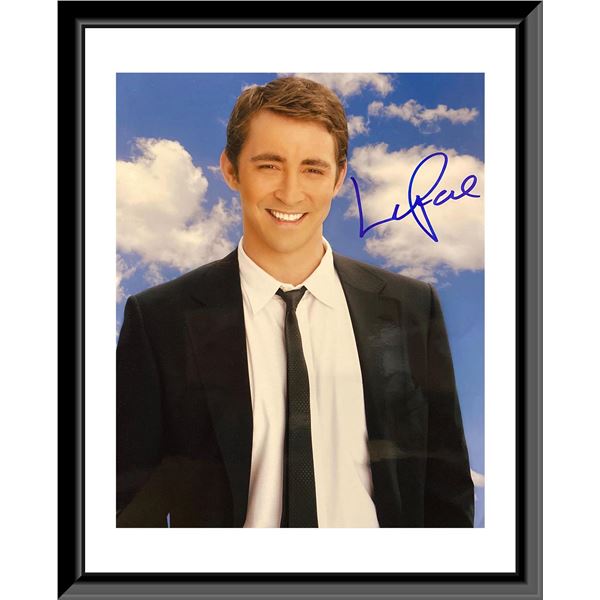 Pushing Daisies signed photo autographed by Lee Pace. 8X10 Inches