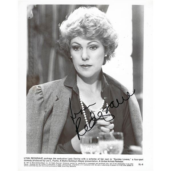 Sunday Lovers Lynn Redgrave signed photo