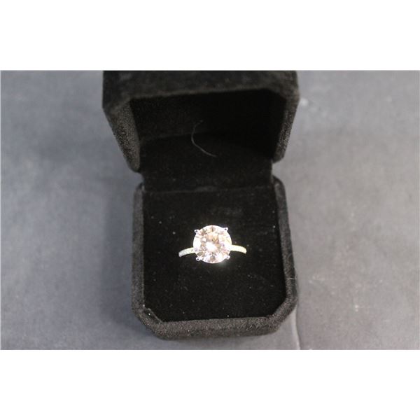 ^5.00 CT GRA Certified Round Brilliant Cut Moissanite Stone VVS D Color Set in Center and With 14 Ro