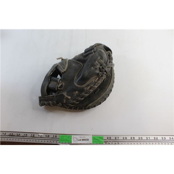 Samurai Baseball Glove