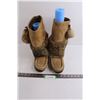 Image 1 : Pair Manitobah Vibram Mukluks Size 9W