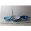 Image 1 : (3) Blue Glass Pyrex Nesting Bowls- 9.75", 8.5", 7"