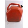 Image 2 : 25L Jerry Can with Spiggot and Cap - Empty