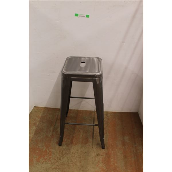 *Metal Bar Stool 29'' x 12'' x 12''