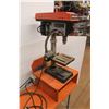 Image 3 : *Black & Decker Drill Press - Tested - 64'' x 34'' x 19''