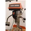 Image 6 : *Black & Decker Drill Press - Tested - 64'' x 34'' x 19''