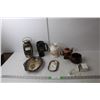 Image 1 : (2) Trays, (3) Ceramic Pots, Vintage Kerosene Lamp, Misc.