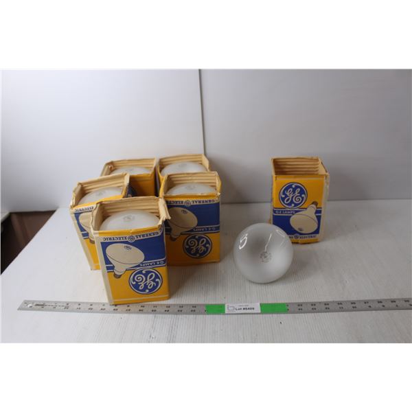 (6) GE 100W Reflector Floodlights, Untested