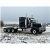 Image 2 : 2016 PETERBILT 367 TRI DRIVE SLEEPER TRUCK TRACTOR