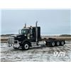 Image 1 : 2013 KENWORTH T800 TRI DRIVE SLEEPER TRUCK TRACTOR