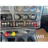 Image 25 : 2025 KENWORTH T880 T/A DAY CAB TRUCK TRACTOR