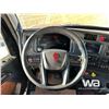 Image 14 : 2023 KENWORTH T880 T/A SLEEPER TRUCK TRACTOR