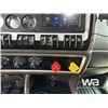 Image 19 : 2022 KENWORTH W900L T/A SLEEPER TRUCK TRACTOR