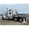 Image 4 : 2022 KENWORTH W900L T/A SLEEPER TRUCK TRACTOR