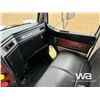 Image 8 : 2019 WESTERN STAR 4900SF TRI DRIVE DUMP TRUCK