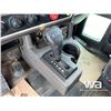 Image 16 : PS - 2013 KENWORTH T800 TRI DRIVE DUMP TRUCK