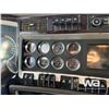 Image 18 : PS - 2013 KENWORTH T800 TRI DRIVE DUMP TRUCK