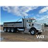 Image 2 : PS - 2013 KENWORTH T800 TRI DRIVE DUMP TRUCK