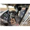 Image 7 : PS - 2013 KENWORTH T800 TRI DRIVE DUMP TRUCK